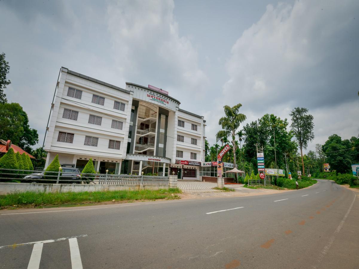 Wayanadia Resort Hotel Ambalavayal Екстериор снимка