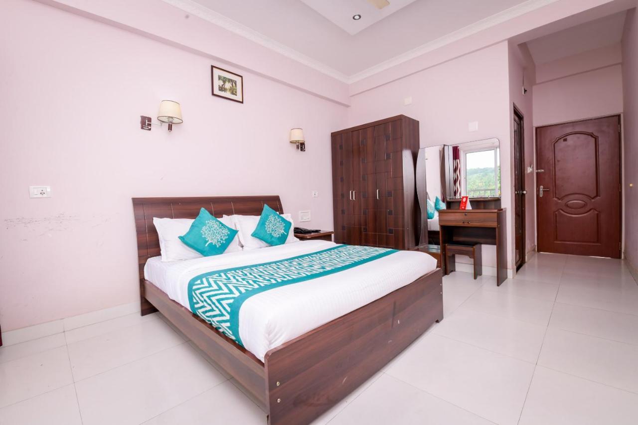 Wayanadia Resort Hotel Ambalavayal Екстериор снимка