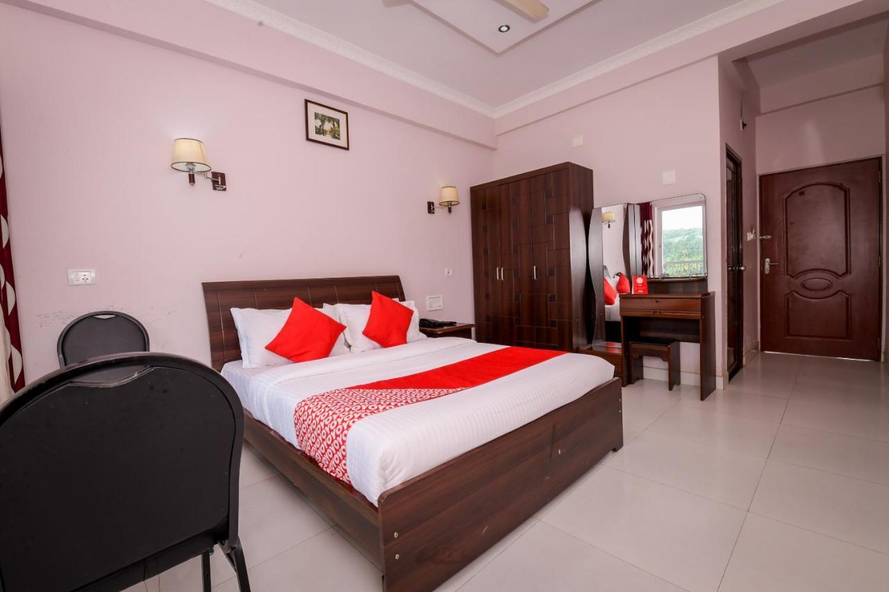 Wayanadia Resort Hotel Ambalavayal Екстериор снимка
